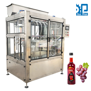 Máy chiết rót giấm nho đóng chai